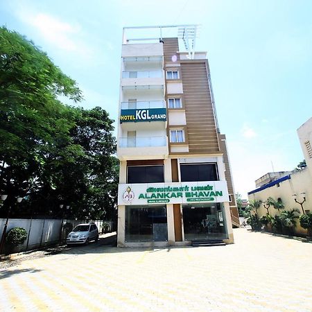 Kgl Grand Hotel Madrás Exterior foto